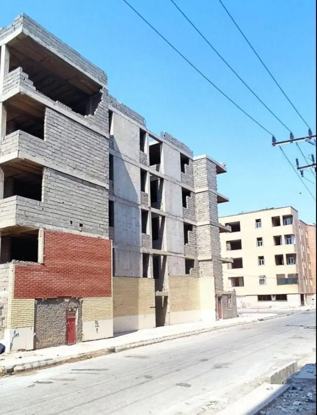 فروش واحد سفت کاری شده مسکن مهرآبادان 225میلیون|پیش‌فروش املاک|آبادان, |دیوار