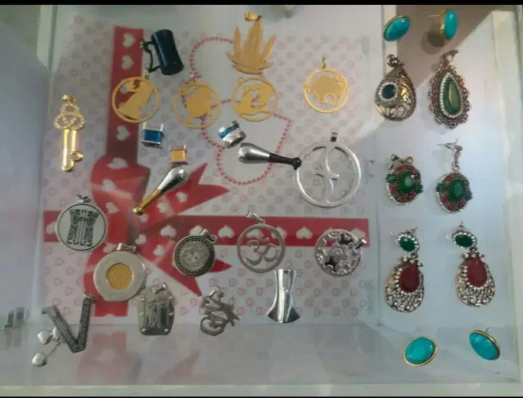 گوشواره و پلاک|بدلیجات|کاشمر, |دیوار