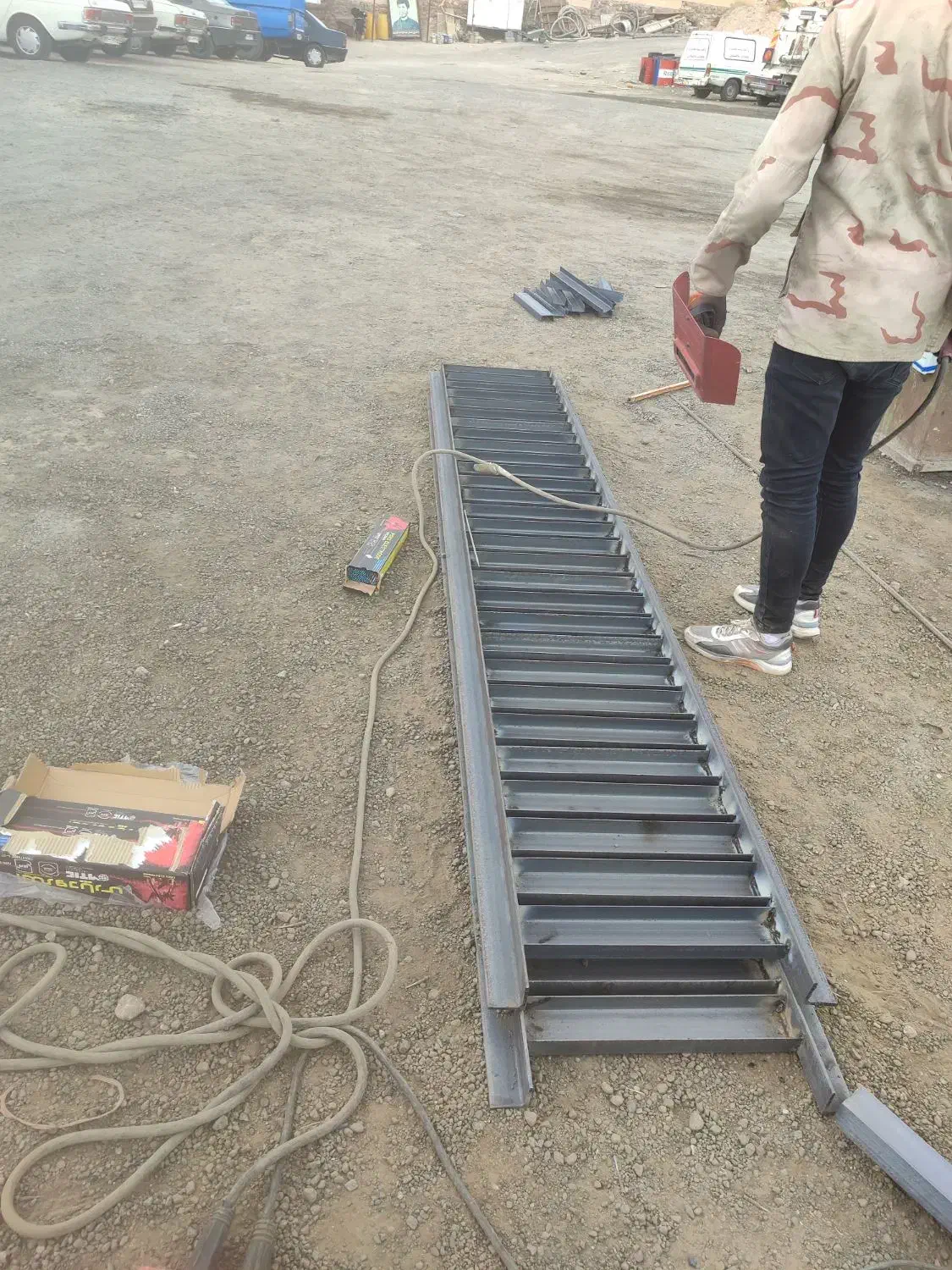 جوشکار ساده|استخدام معماری، عمران و ساختمانی|سهند, |دیوار