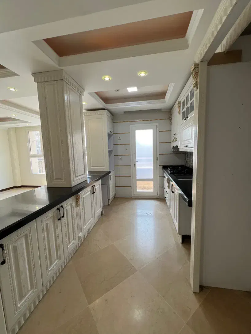 آپارتمان ۱۰۰ متر۲خواب گیشا( فرعی دنج-اقامت چندساله