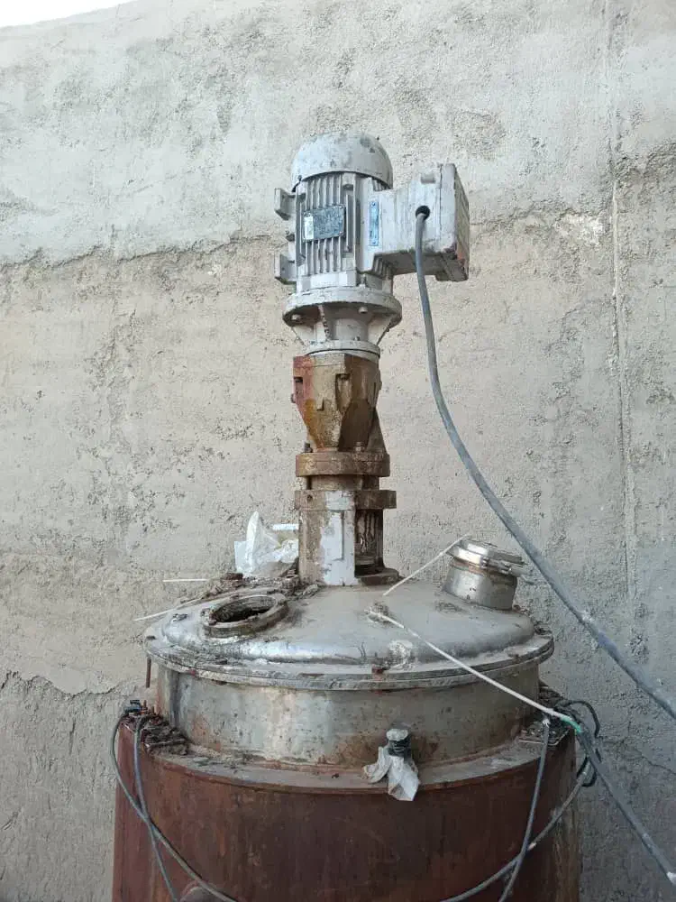 رآکتور ۳۰۰ لیتری استیل دو جداره|ماشینآلات صنعتی|تهران, شهرک علم و فناوری|دیوار