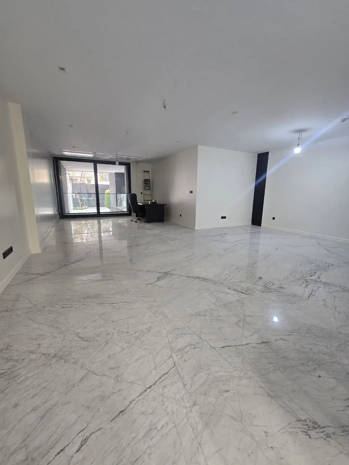 زعفرانیه لوکیشن تاپ ۱۵۰ متر کلید نخورده