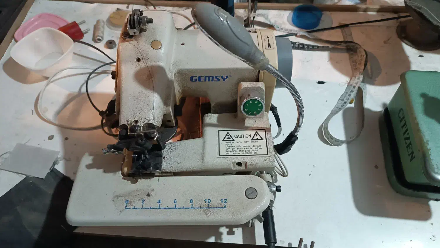 چرخ سر دوز و پسدوز|چرخ خیاطی و ریسندگی|ابهر, |دیوار