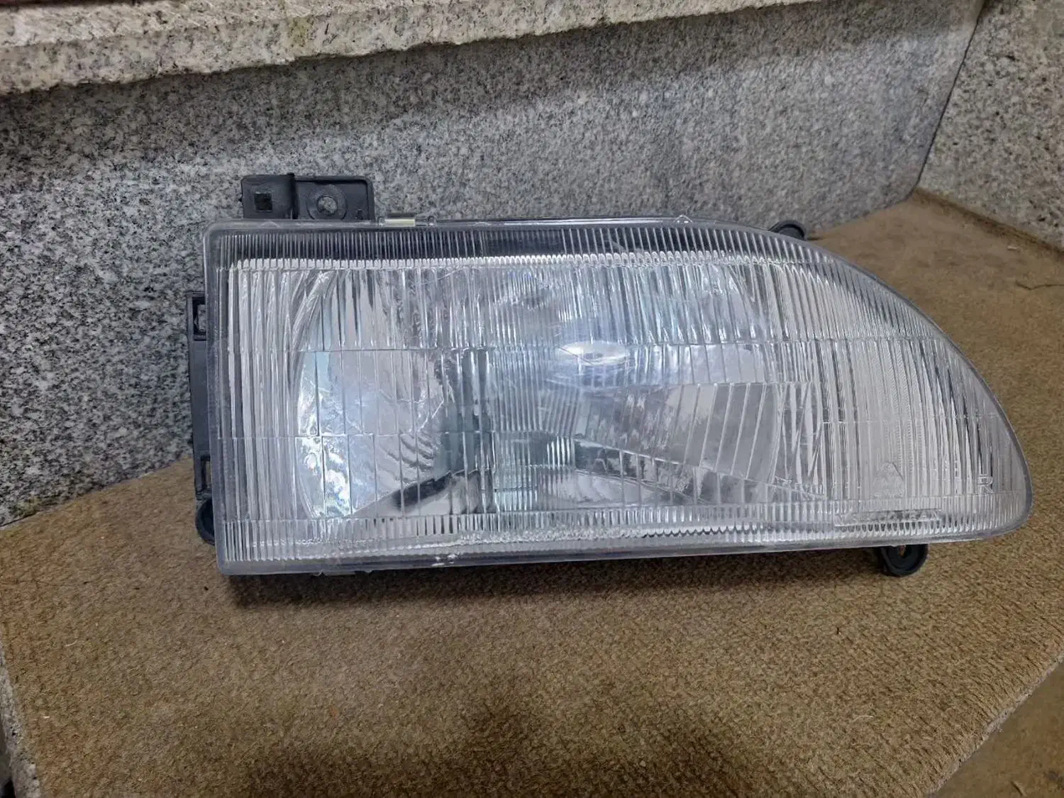 چراغ اتومبیل|قطعات یدکی و لوازم جانبی|مشهد, نظام دوست|دیوار