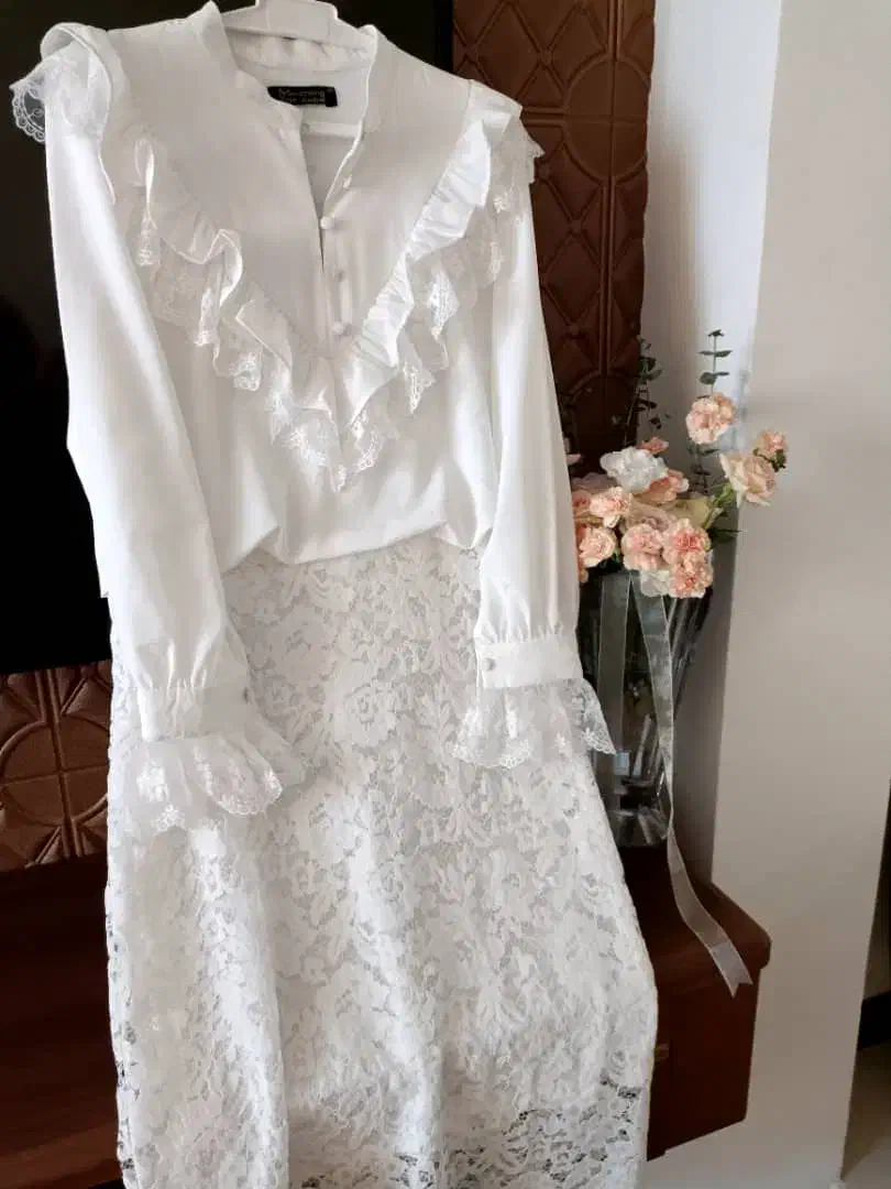 لباس مجلسی سفید|لباس|رشت, گلسار|دیوار