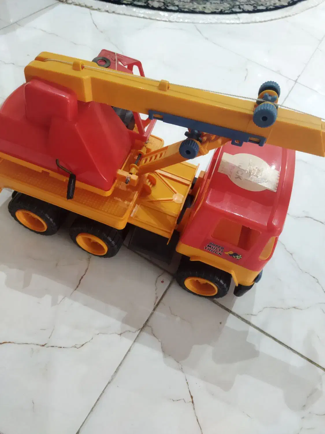 جرثقیل اسباب بازی|اسباببازی|قدس, شهرقدس|دیوار