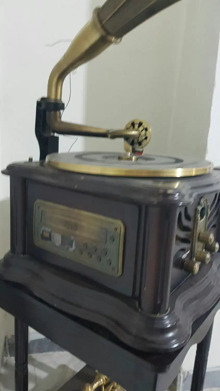 گرامافون|سیستم صوتی خانگی|پردیس, فاز ۴|دیوار