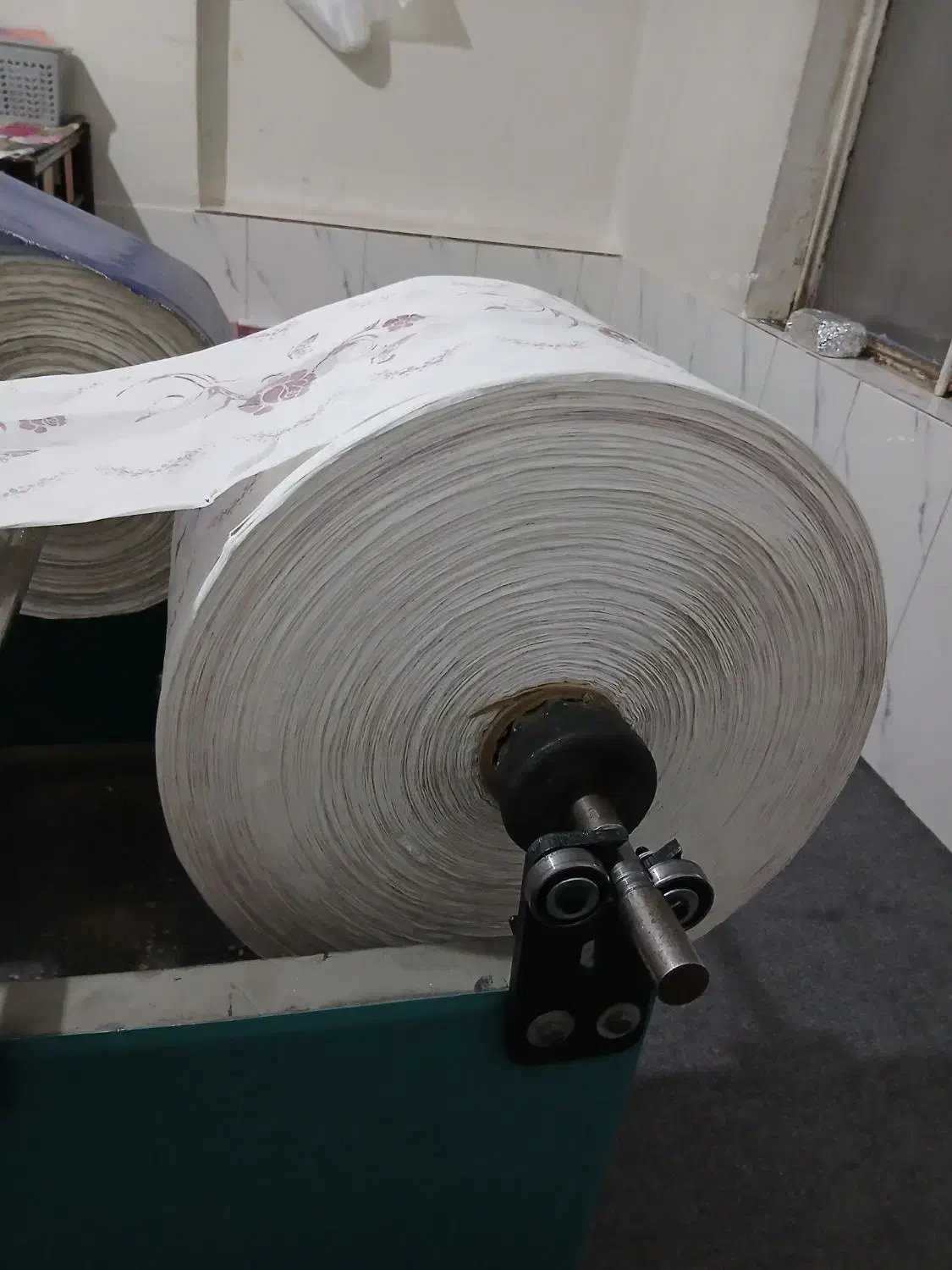 پخش وتولید وطاقه،سفره یه بارمصرف|ظروف نگهدارنده، پلاستیکی، یک‌بارمصرف|ملایر, |دیوار