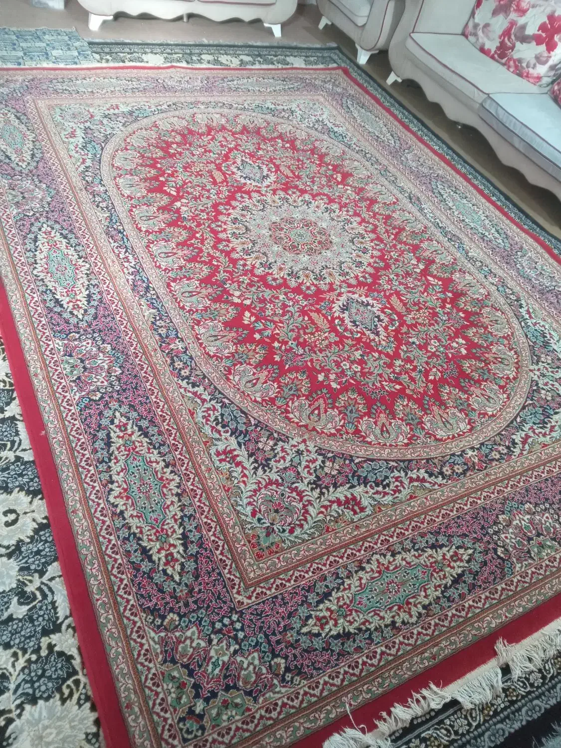 قالی نخی ۹ متری ۴ تومن|فرش|مسجد سلیمان, |دیوار