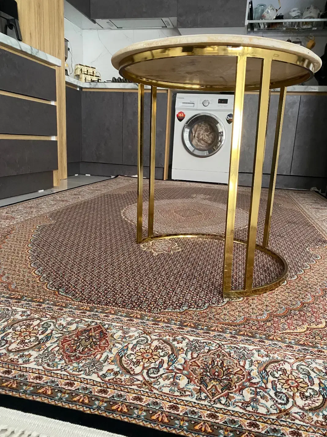 میز گرد رویه سنگ|مبلمان خانگی و میز عسلی|خوی, |دیوار