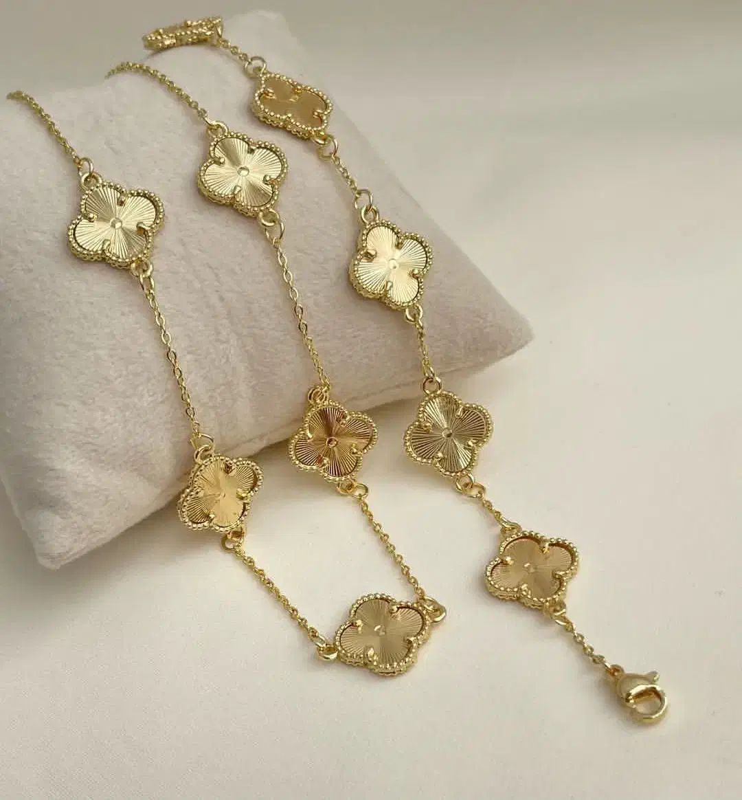 ست گردنبند و دستبند ونکلیف|بدلیجات|ساری, |دیوار