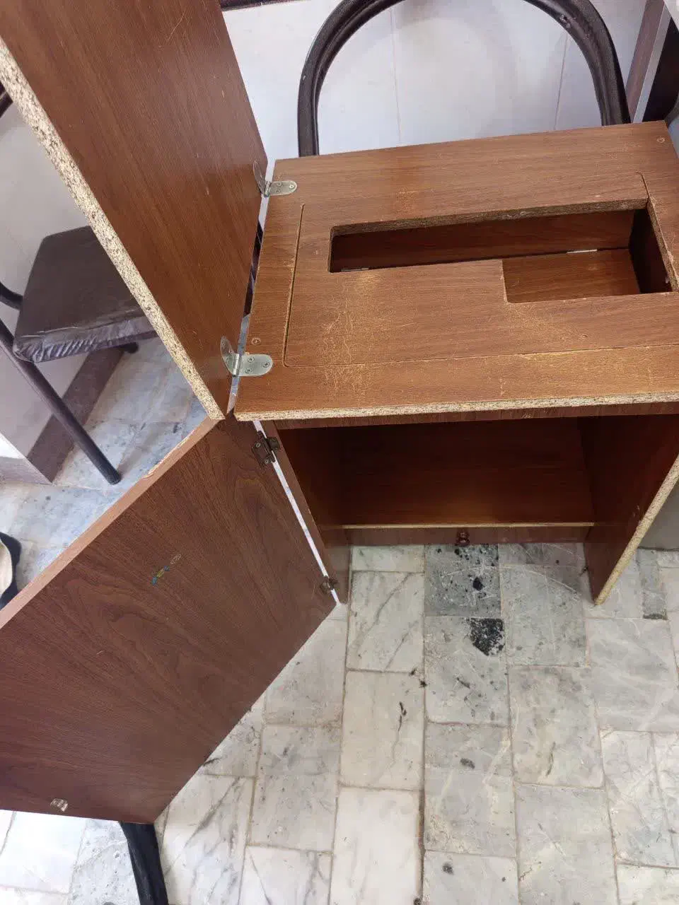 میز چرخ خیاطی|لوازم خیاطی و بافتنی|بیرجند, |دیوار