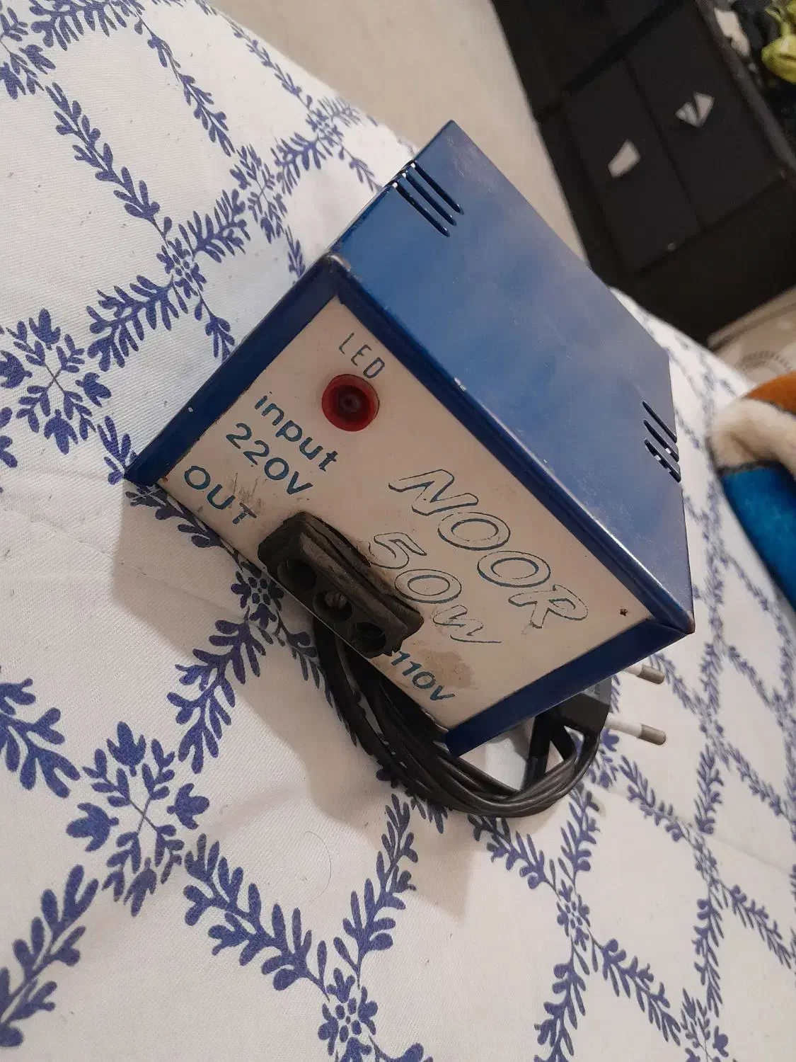 تبدیل برق ۲۲۰ ولت به ۱۱۰ ولت|سایر لوازم برقی|بروجرد, |دیوار