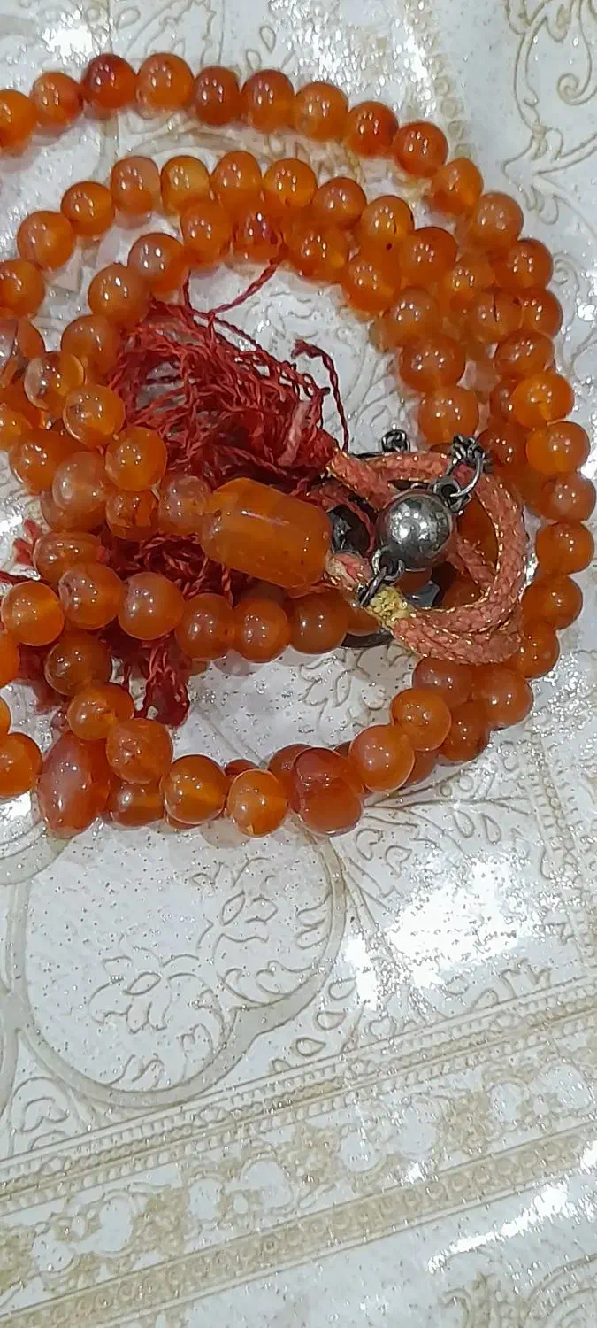 تسبیح تمام عقیق قدمت ۱۰۰ساله|بدلیجات|قم, آزادگان|دیوار