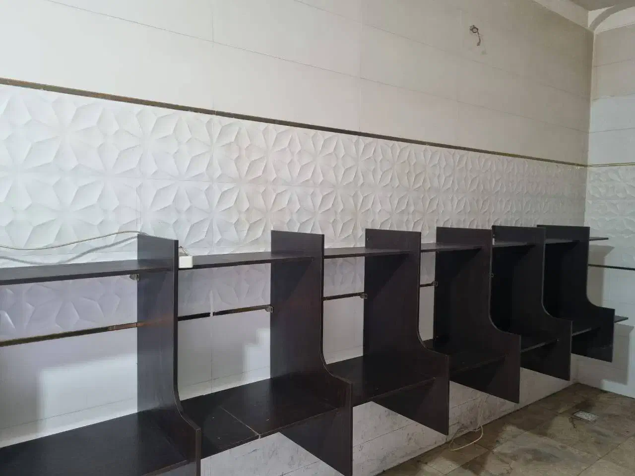 دکور گیم نت|میز تحریر و کامپیوتر|ری, صفاییه (چشمه علی)|دیوار