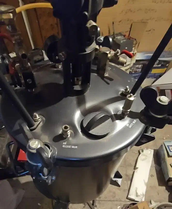 مخزن رنگ بادی تحت فشار ،دیگ اِیرلس|ابزارآلات|تهران, سردارجنگل|دیوار