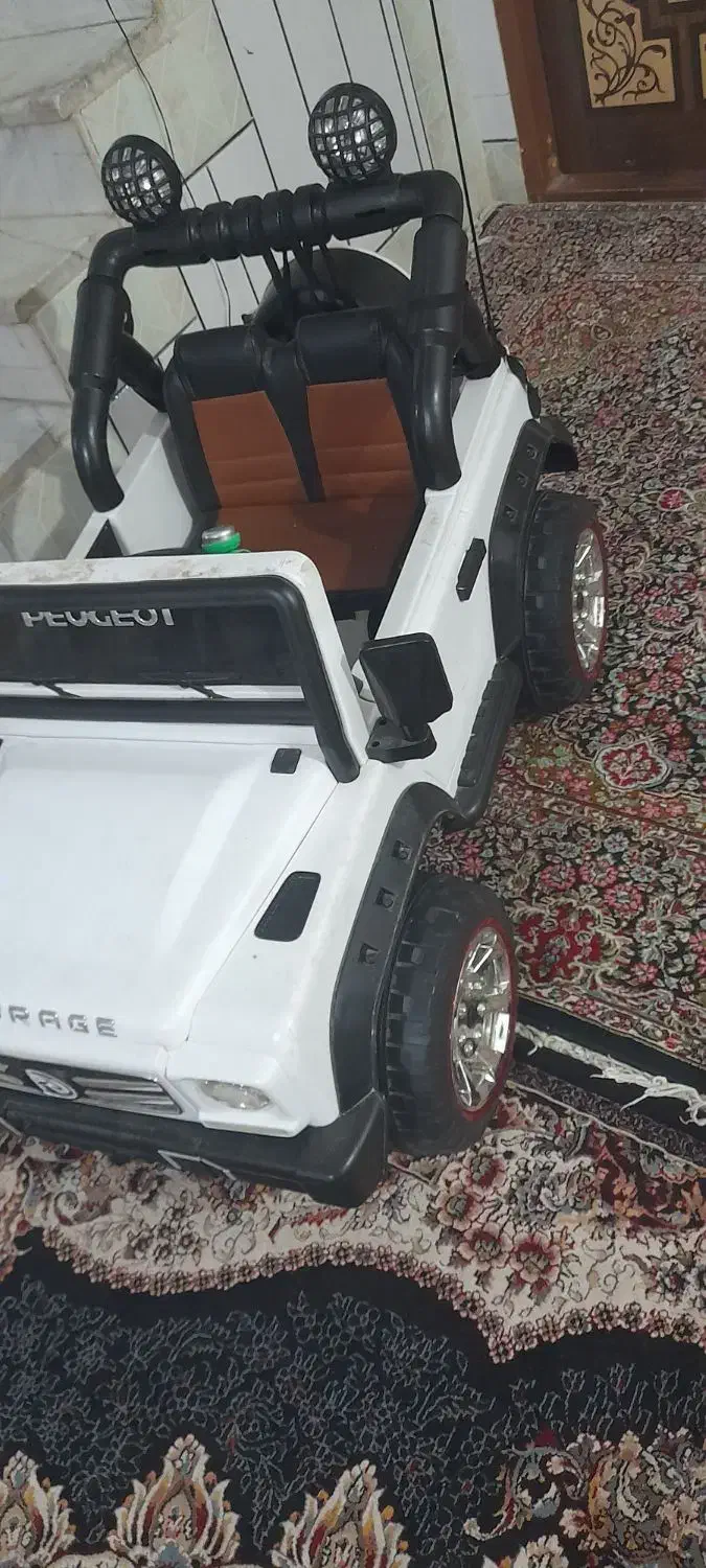 ماشین شارژی جیپ|اسباب‌بازی بچه|رفسنجان, |دیوار