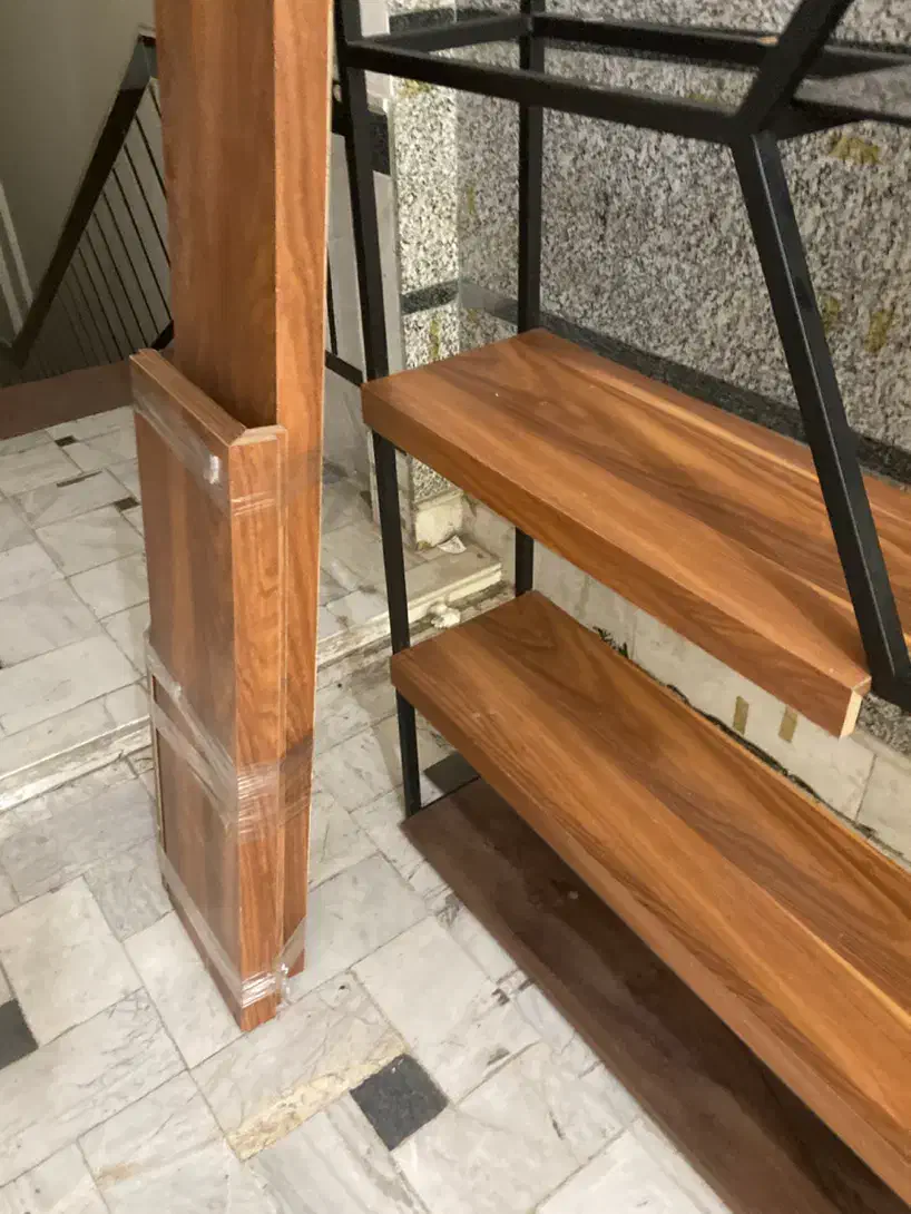 قفسه و میز دکور مغازه|فروشگاه و مغازه|قم, زنبیل آباد|دیوار