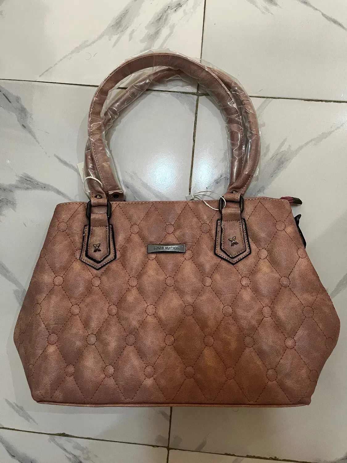 کیف و صندل|کیف، کفش، کمربند|رشت, جهاد|دیوار