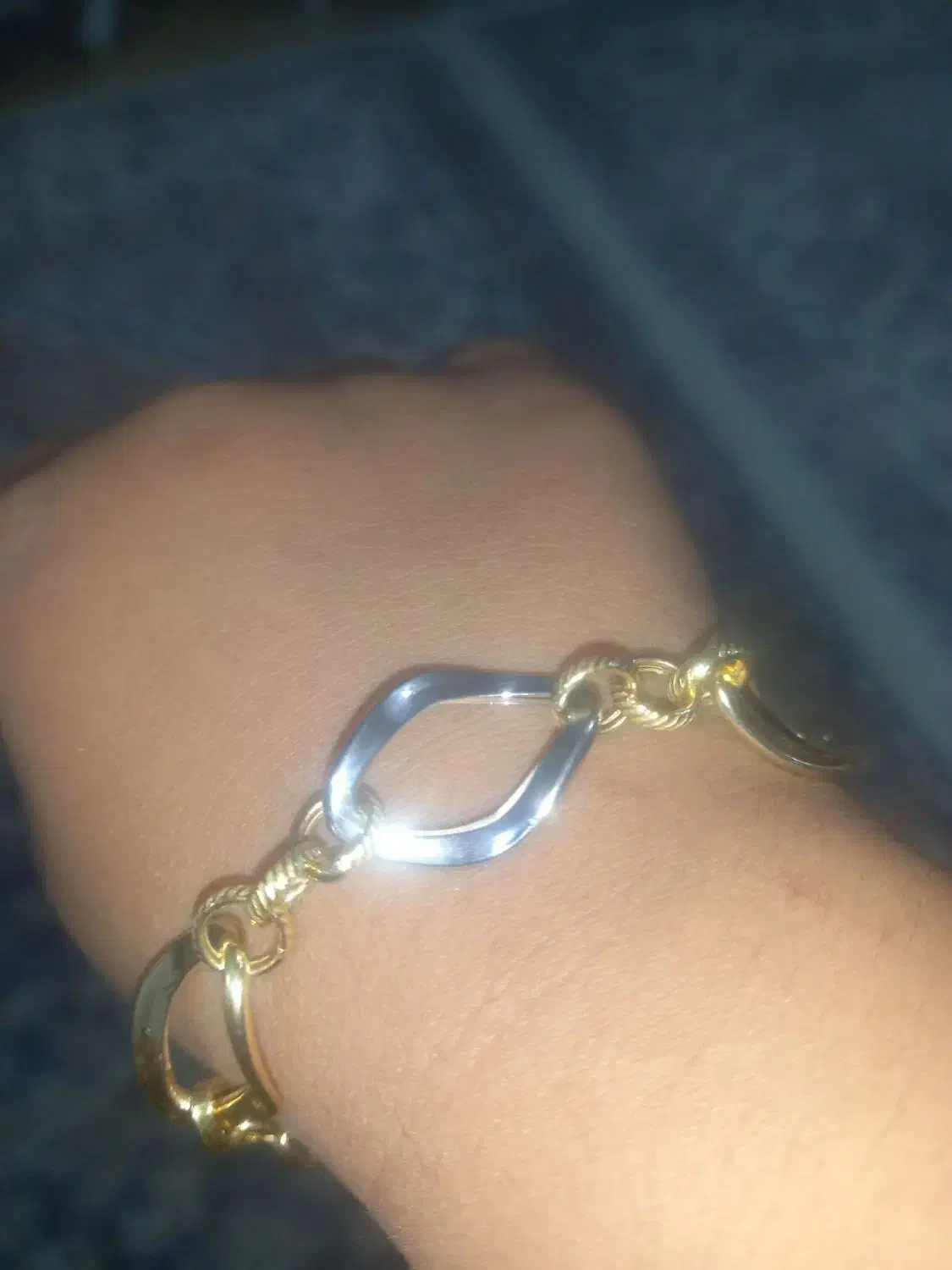 دست بند مطابق عکس گمشده|جواهرات|سده (خراسان جنوبی), |دیوار