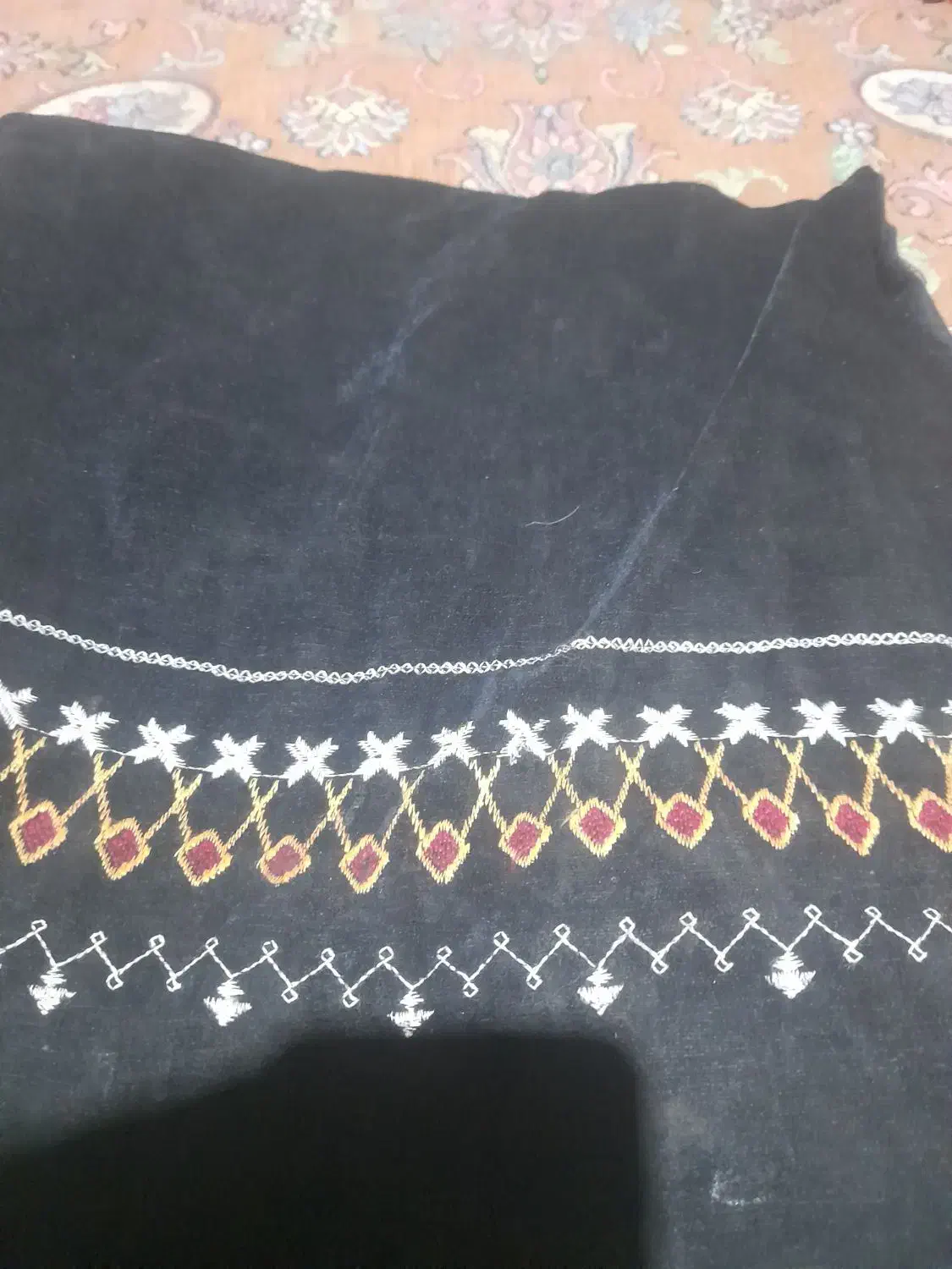 شال‌‌در‌حد‌نو|لباس|سراوان, |دیوار