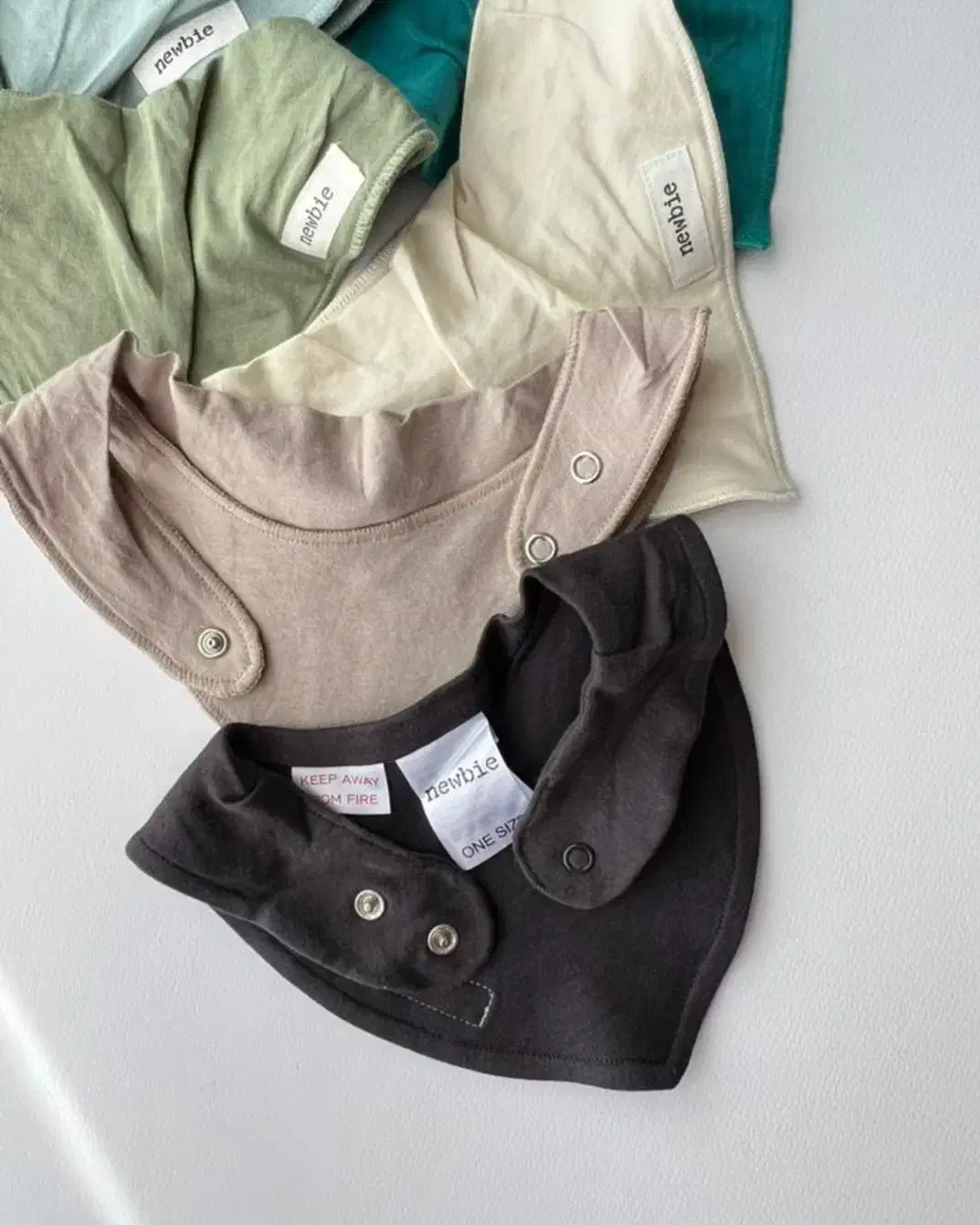 لباس بچه|کفش و لباس بچه|مشهد, عامل|دیوار