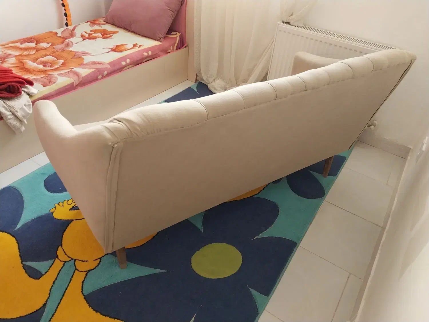 مبل سه نفره نونو بدون زدگی|مبلمان خانگی و میز عسلی|هشتگرد, فاز ۷ مهستان|دیوار