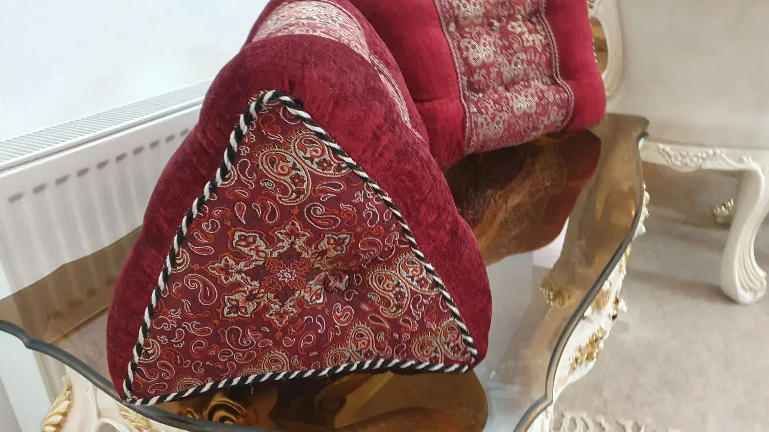 فروش ۲ عدد پشتی|مبلمان خانگی و میز عسلی|قم, انسجام|دیوار