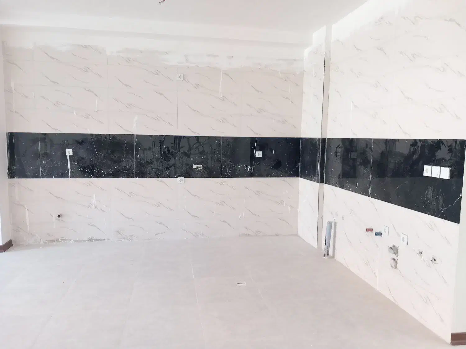 واحد ۱۳۰ متری،غرق در نور،کلید اول،خیام شرقی|فروش آپارتمان|دورود, |دیوار