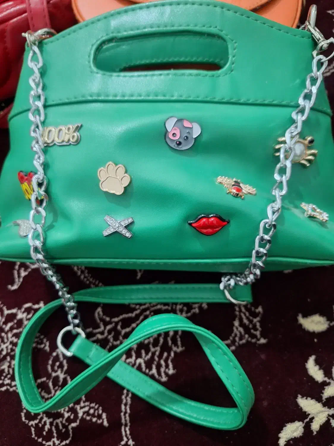 کیف|کیف، کفش، کمربند|یاسوج, |دیوار