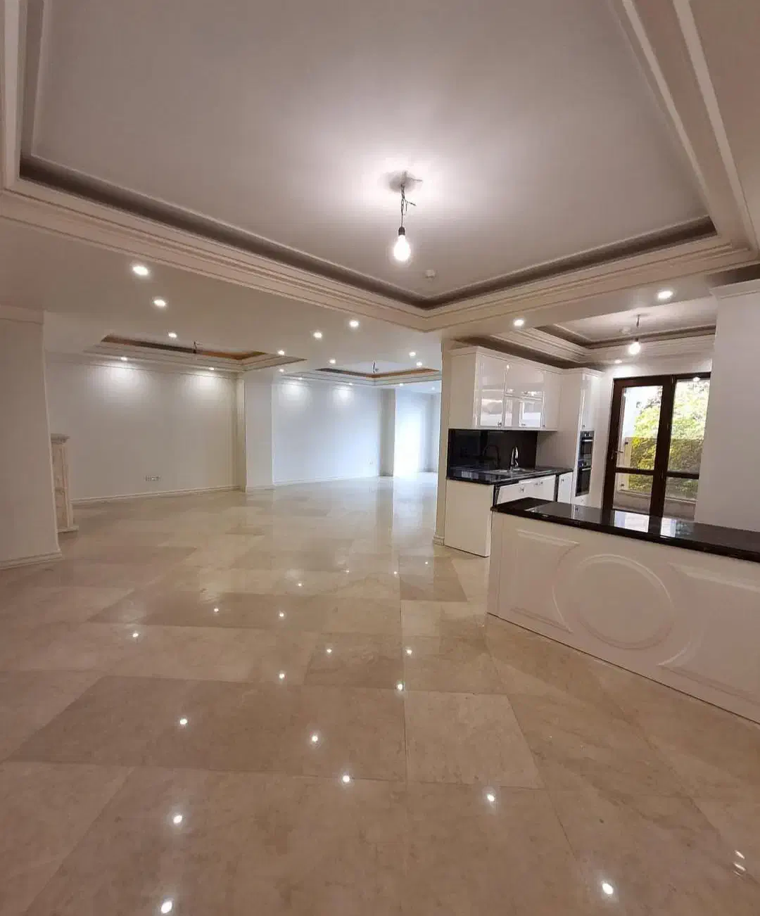 158متر  سعادت آباد  نوساز کلیدنخورده 3خواب مستر