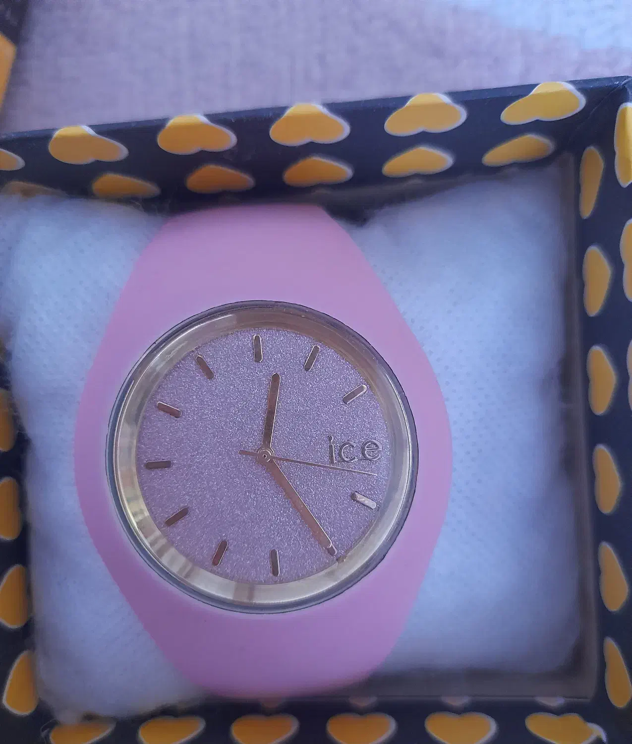 ساعت نو|ساعت|پرند, فاز ۴|دیوار