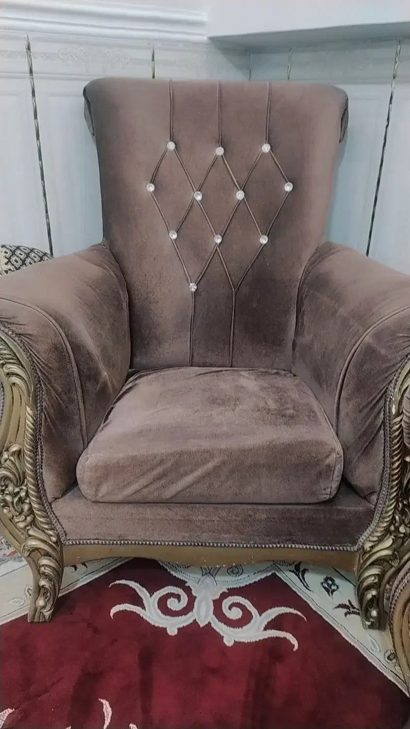 یک دست مبل 7|مبلمان خانگی و میز عسلی|زاهدان, |دیوار