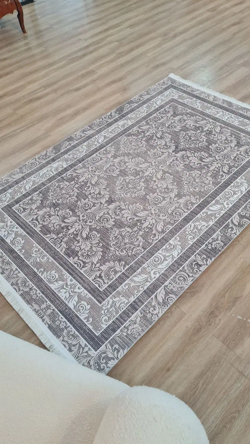 فرشینه|فرش|شاهینشهر, حافظ جنوبی|دیوار