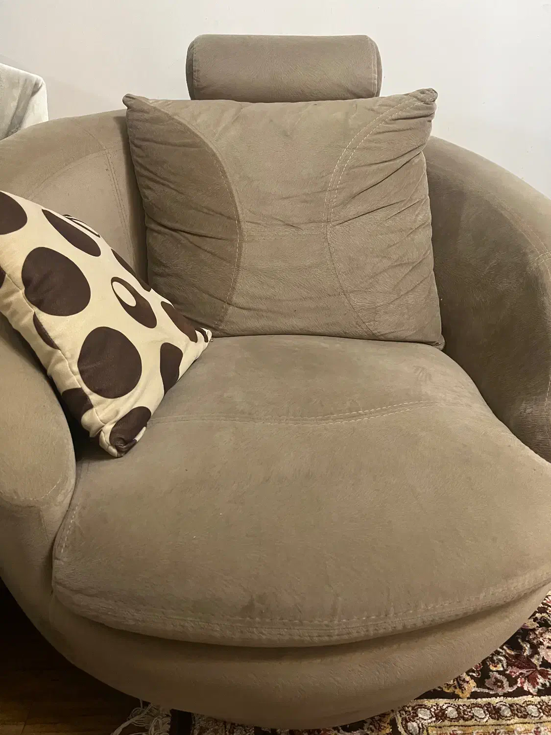 مبل ۷ نفره|مبلمان خانگی و میز عسلی|رشت, نامجو|دیوار