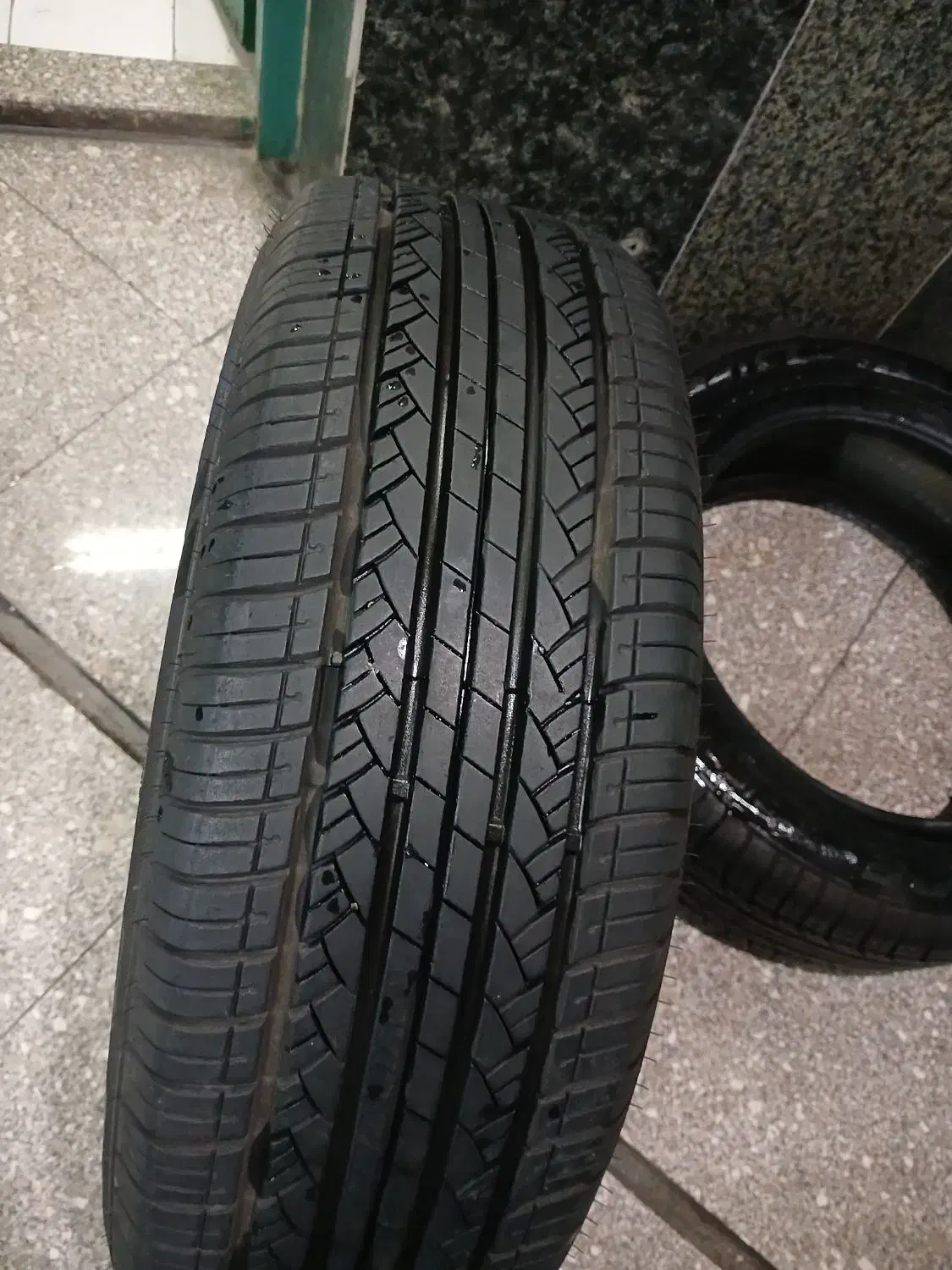 چهار حلقه لاستیک|قطعات یدکی و لوازم جانبی|تهران, شهرک صدرا|دیوار