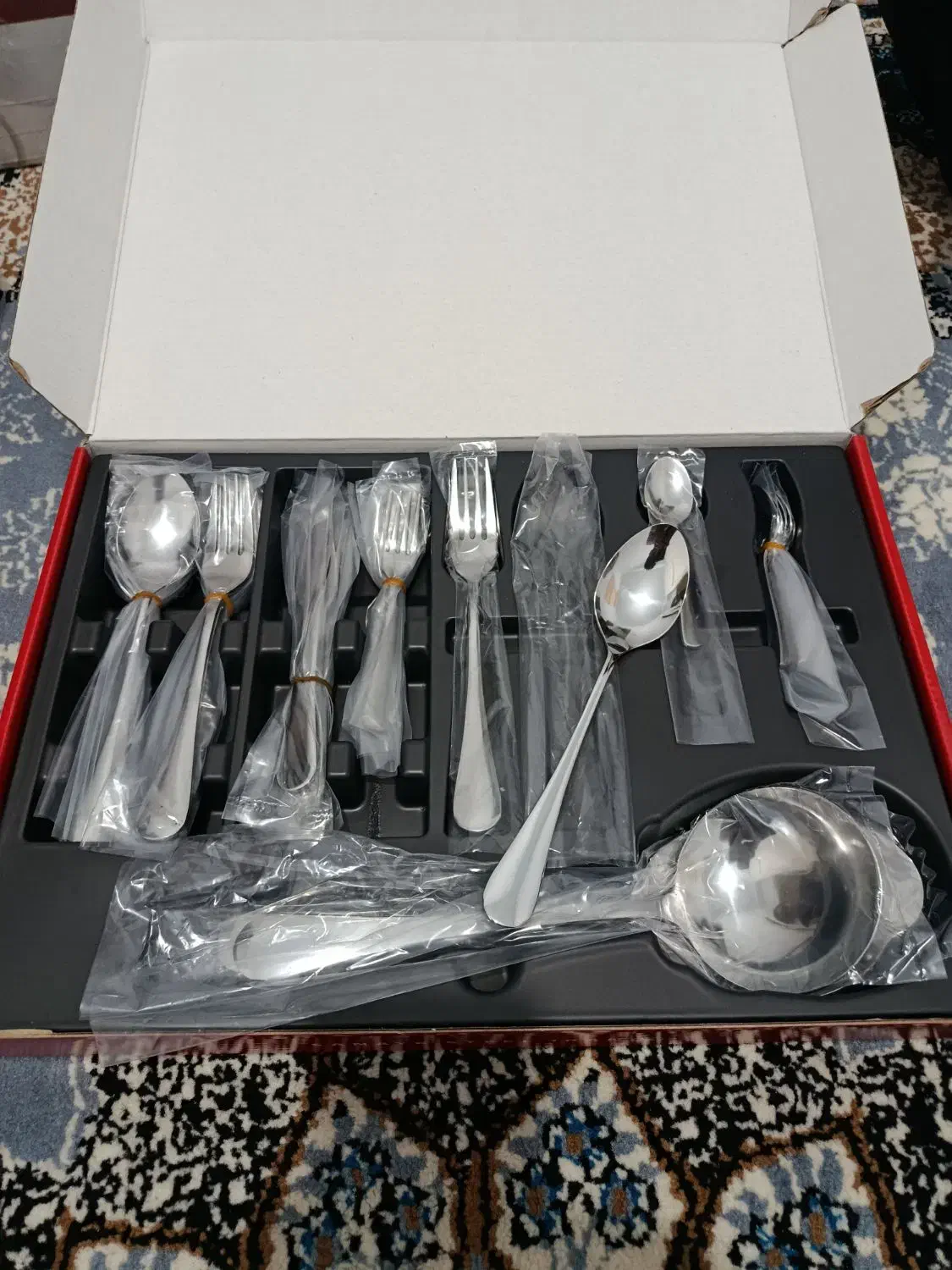 سرویس قاشق چنگال نو تو کارتن|ظروف سرو و پذیرایی|فردیس, شهرک راه آهن|دیوار