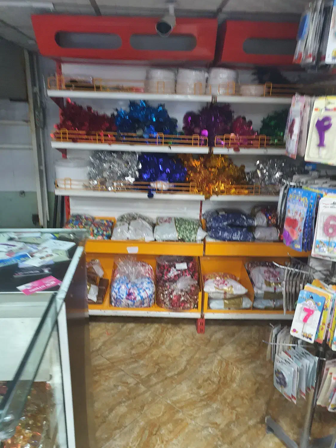 اجاره ورهن فروشگاه و کارگاه شیرینی پزی|اجارهٔ مغازه و غرفه|گیلان غرب, |دیوار