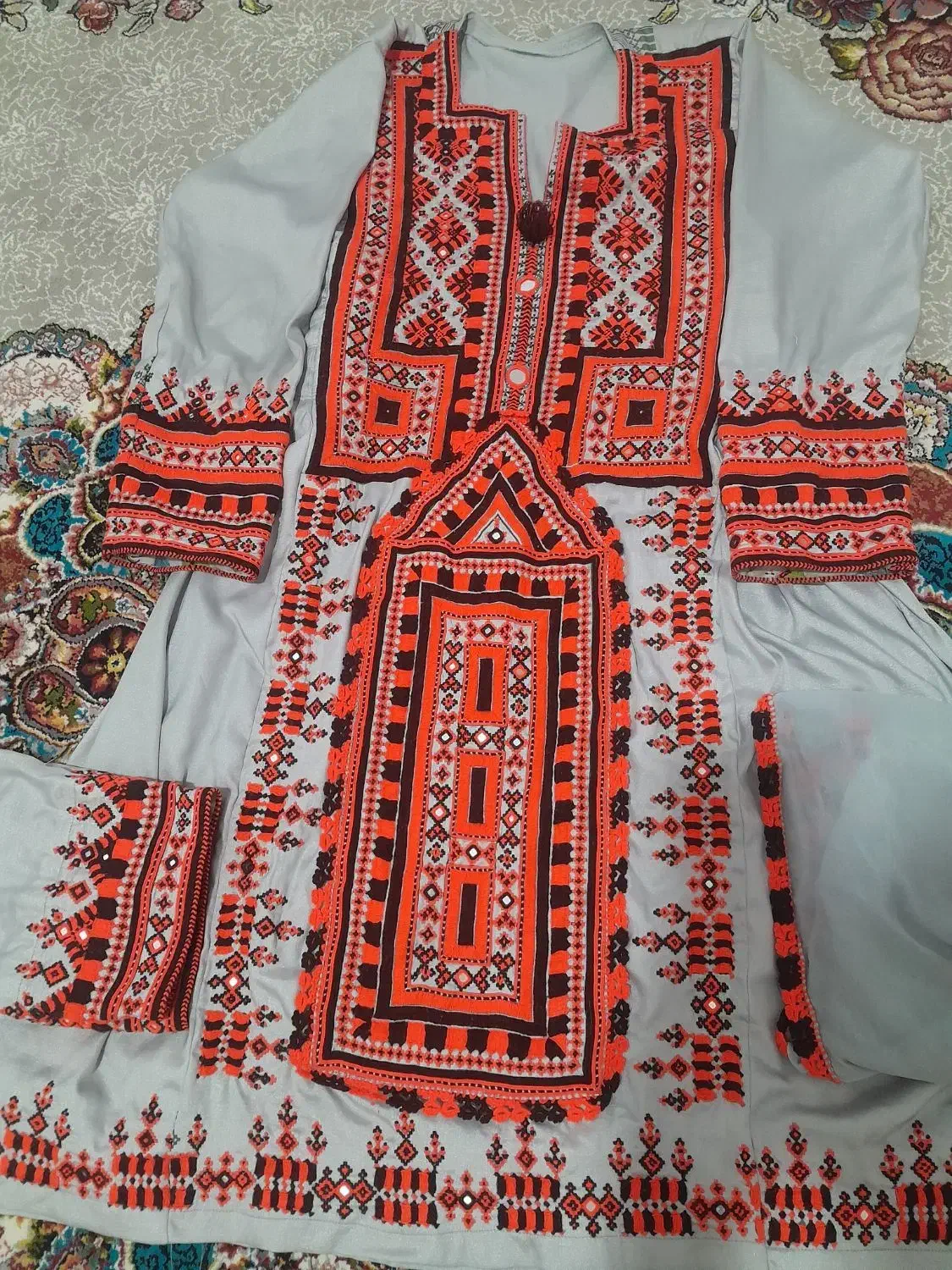 زیح|لباس|سراوان, |دیوار