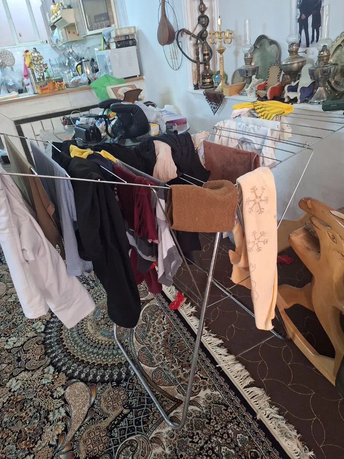 بند اویز محکم|بندرخت و رختآویز|قم, شهدا|دیوار