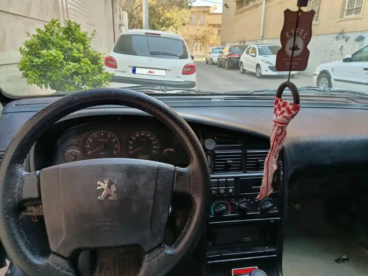 ۴۰۵ مشکی|خودرو سواری و وانت|قم, هفت تیر|دیوار