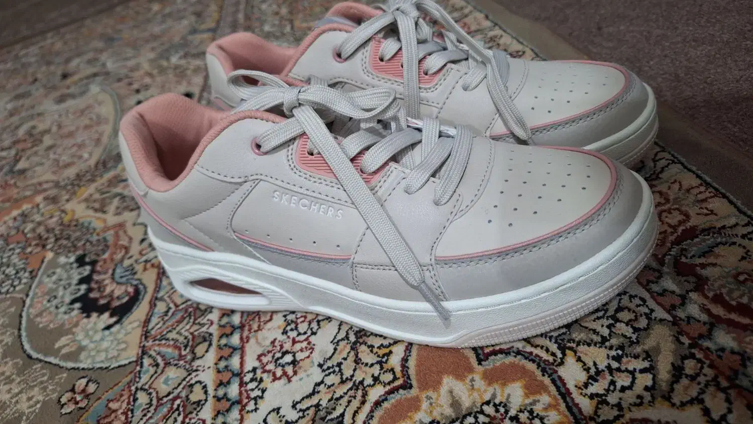 کفش ورزشی اسپرت زنانه|کیف، کفش، کمربند|اهواز, کمپلو جنوبی|دیوار