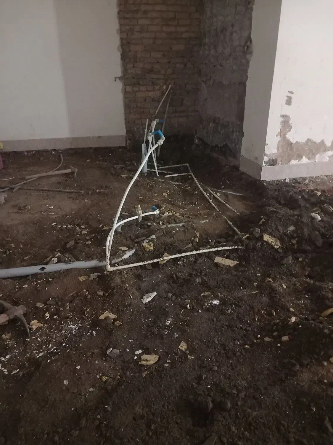 تخریب ساختمان قدیمی ونوساز|خدمات پیشه و مهارت|بروجرد, |دیوار