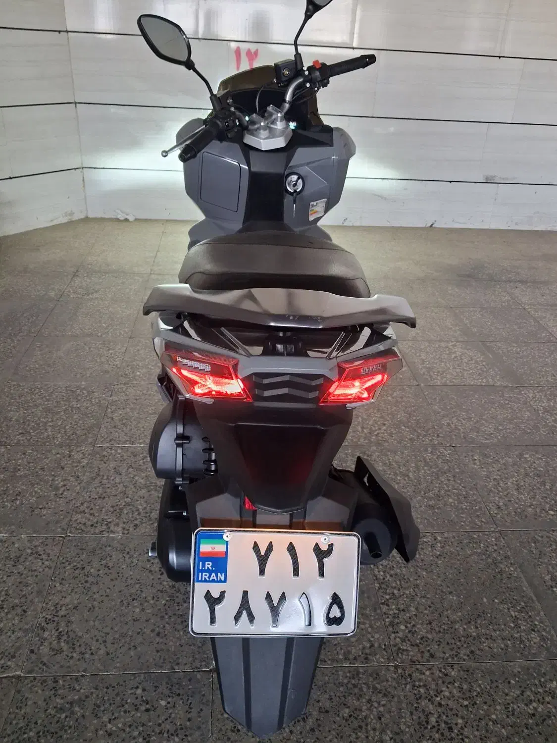 فروش فوری موتور کلیک ۲۰۰ jt|موتورسیکلت|صدرا-فارس, فاز ۱|دیوار