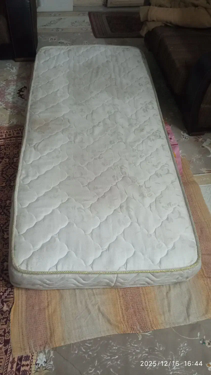 خوشخواب یک نفره طبی سالم و تمیز ودرحد نو|تشک تختخواب|نیشابور, فردوس شمالی|دیوار