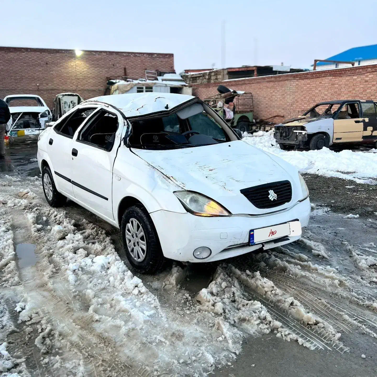 تیبا مدل97 تصادفی|خودرو سواری و وانت|نقده, |دیوار