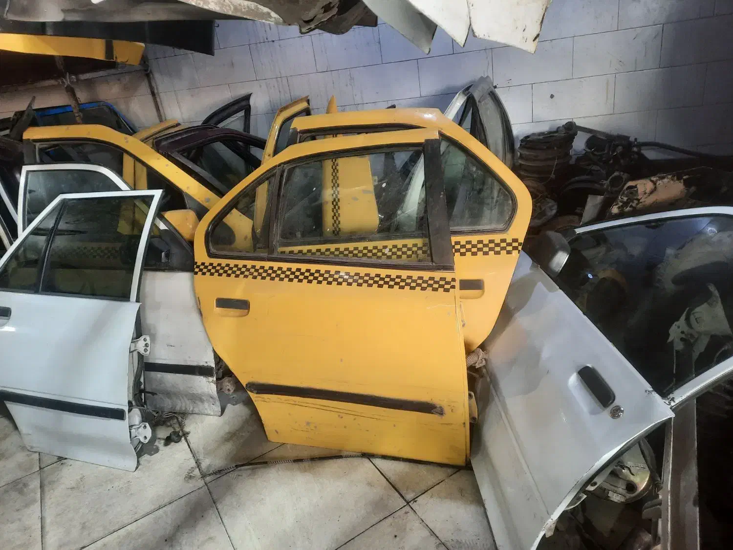 درب پژو ۴۰۵ ۲۰۶ پراید سمند تیبا پیکان دوو نیسان|قطعات یدکی و لوازم جانبی|اهواز, کمپلو جنوبی|دیوار