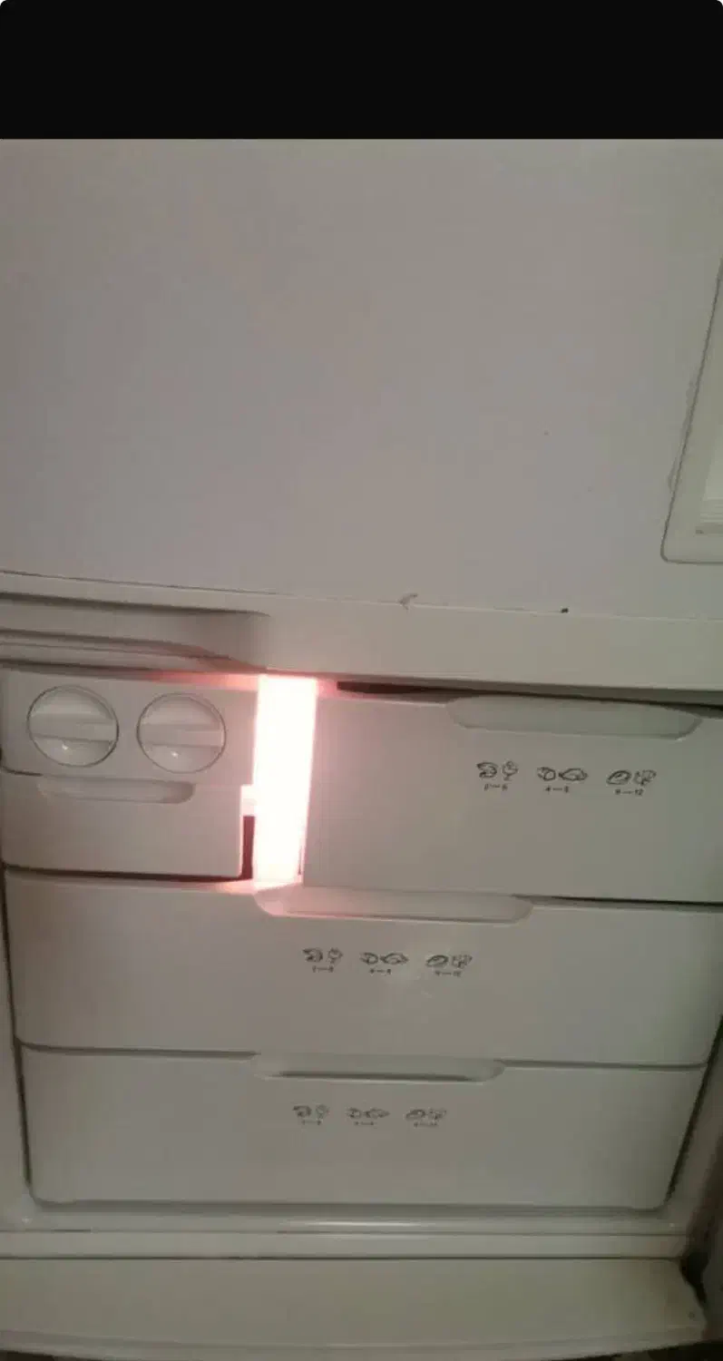 یخچال مانیتوردار برنداسنوا|یخچال و فریزر|یزد, |دیوار