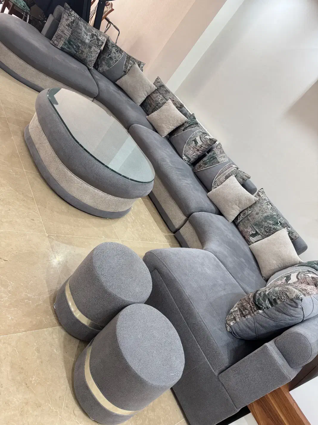 یک دست مبل مدل ال|مبلمان خانگی و میز عسلی|تهران, صادقیه|دیوار