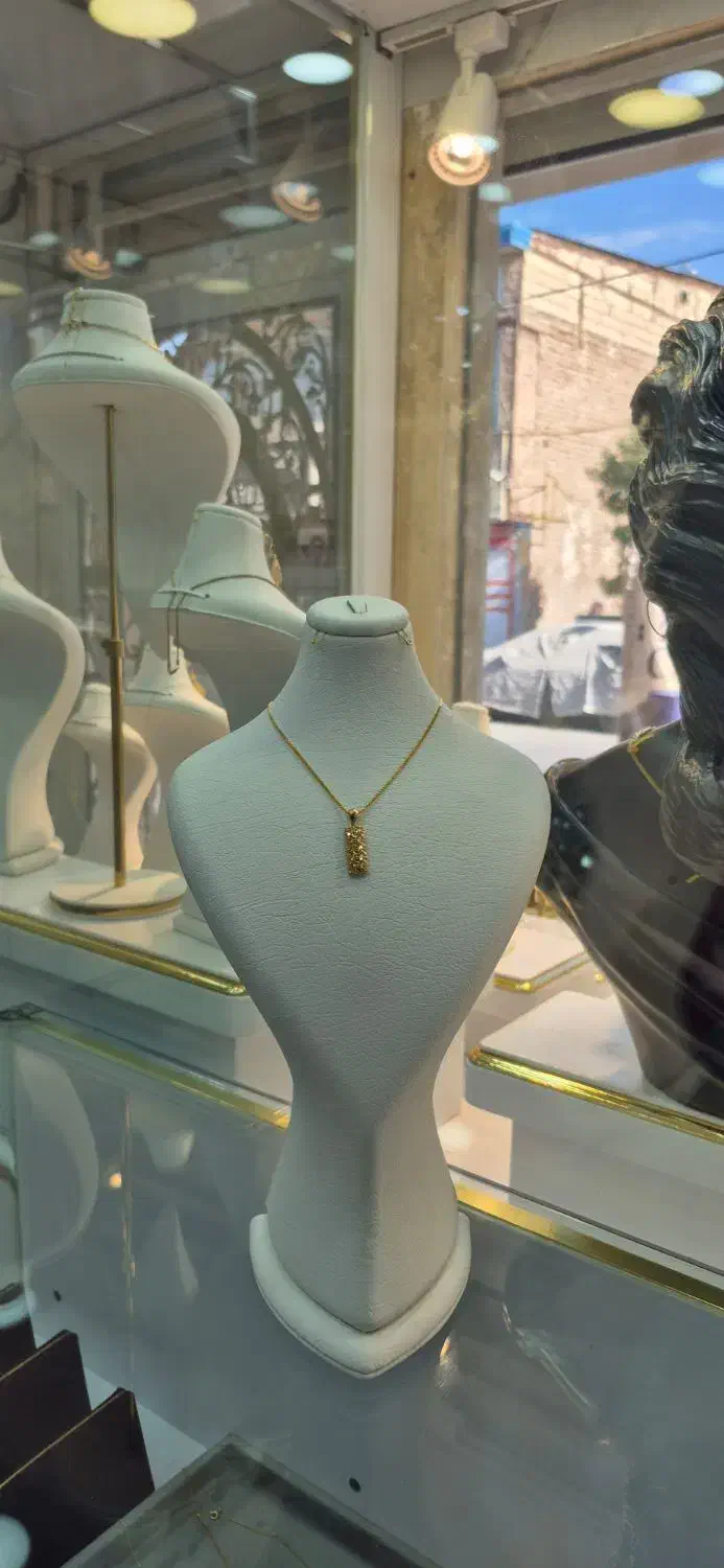 یه مدل خانم برای طلا فروشی نیازمندیم|استخدام بازاریابی و فروش|قم, ولیعصر|دیوار